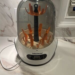 Baby Brezza bottle sterilizer and dryer